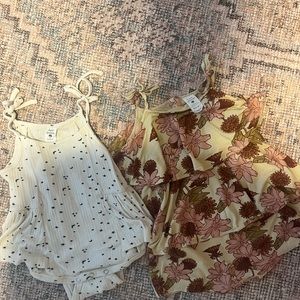 Kate quinn lot of 2 rompers sz 6-12 months
